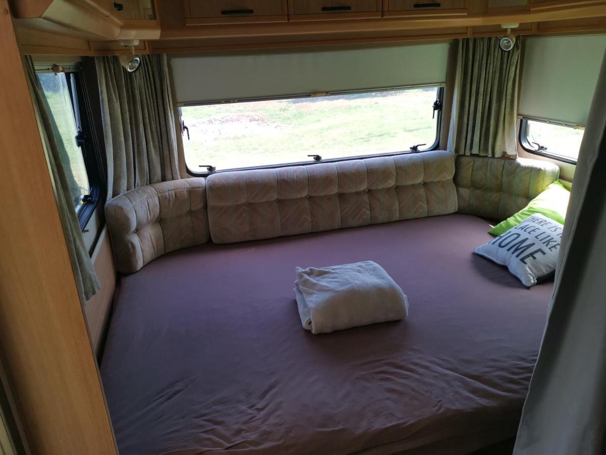 Large Camper In The Olive Grove Banjole Exterior foto